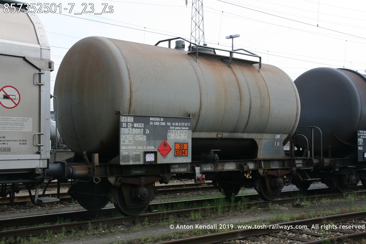 857352501-7_23_Zs.JPG